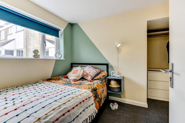 Double room available to rent asap! Main Photo