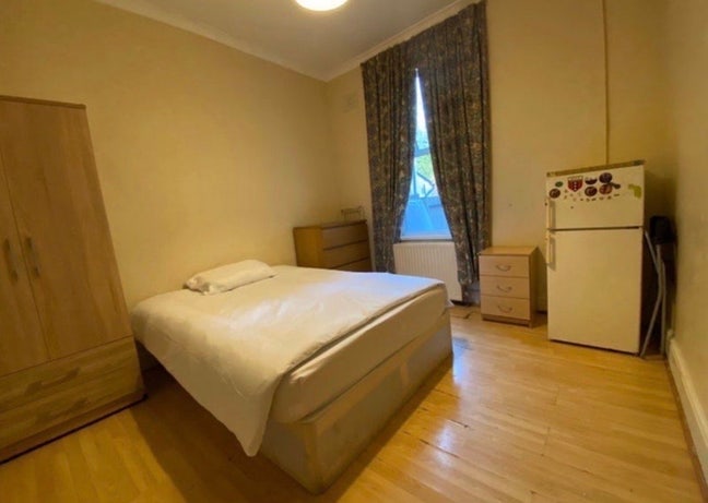 Room Available Seven Sisters Main Photo