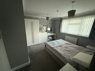 King size room to let? Main Photo