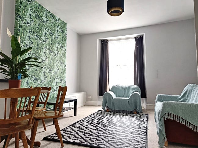 Well-presented, sunny, one-bed flat Main Photo