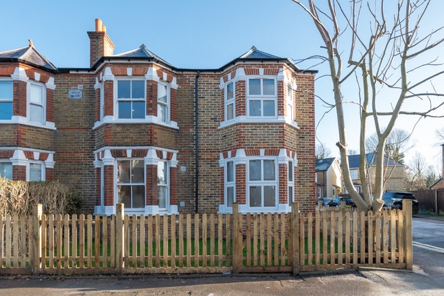 Room in a Shared House, Hook Road, KT19 Main Photo