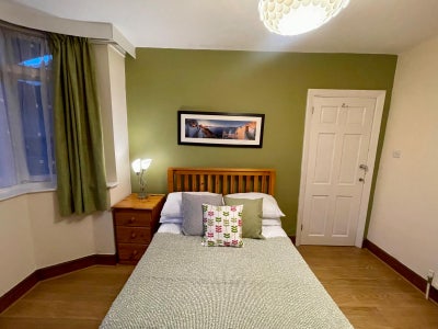 Double Room in friendly household- Rowley Regis Main Photo