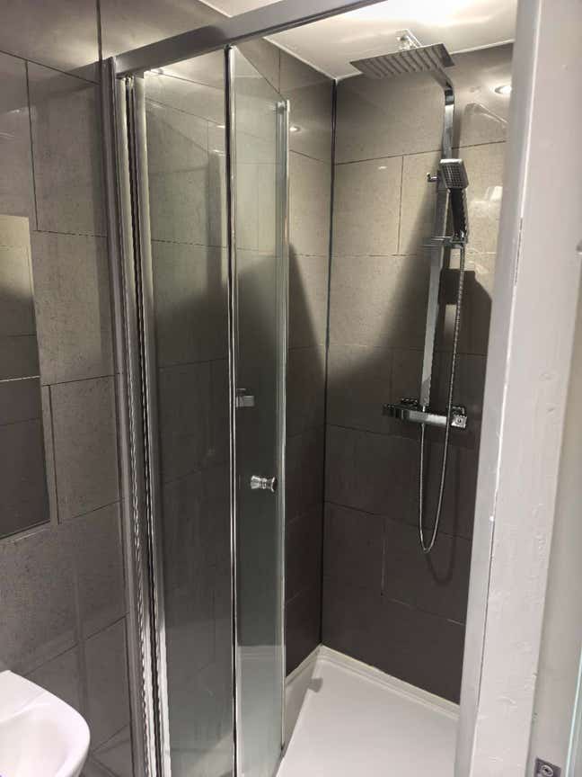 Professional house share 5 minutes uni and Hospi Main Photo