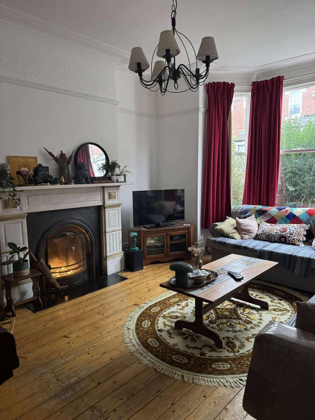 Sociable and conscientious housemate wanted! Main Photo