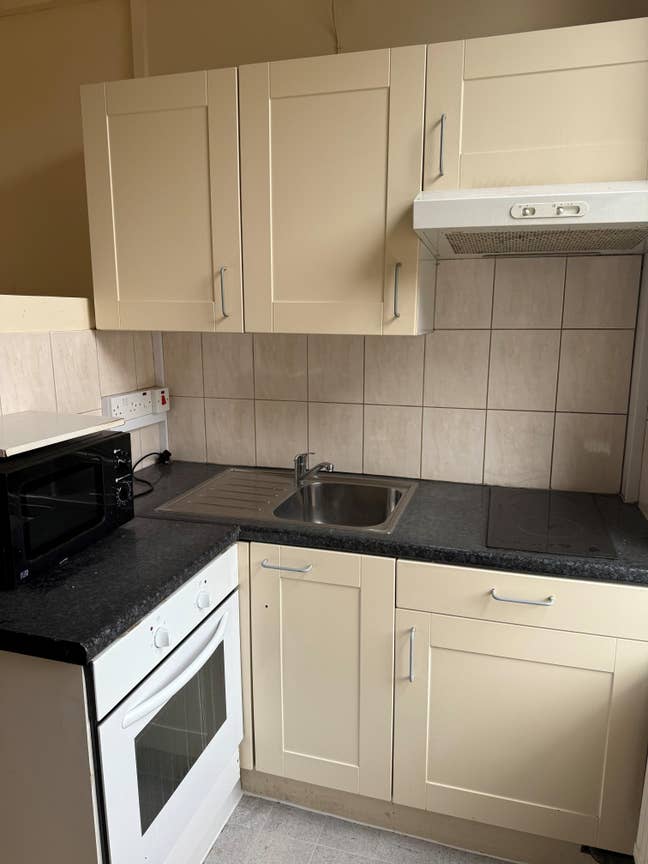 Comfortable Room in Shared Property Main Photo