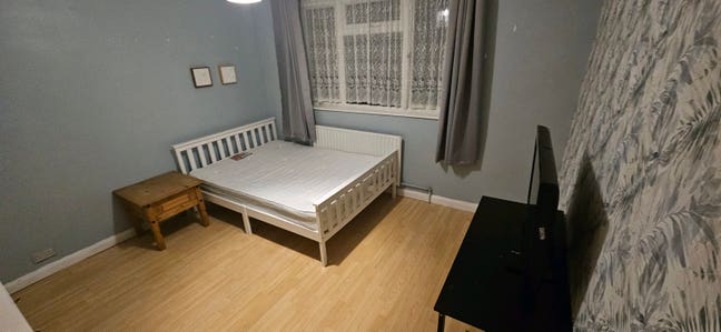 Double room with nice outdoor area available now Main Photo