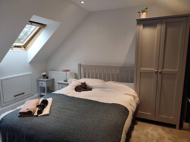 Double room with en-suite on private floor Main Photo