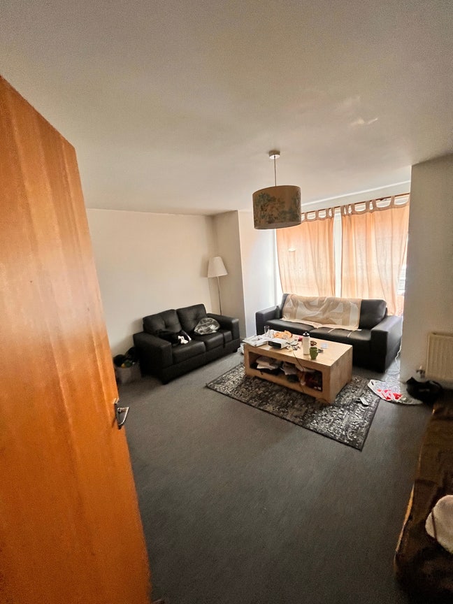 Double bedroom in Hulme- short term let Main Photo