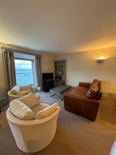 Sea view 3 bed modern apartment on Marrine Terrace Main Photo
