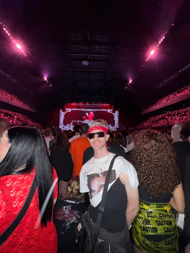 looking for flat share (short or long term) Main Photo