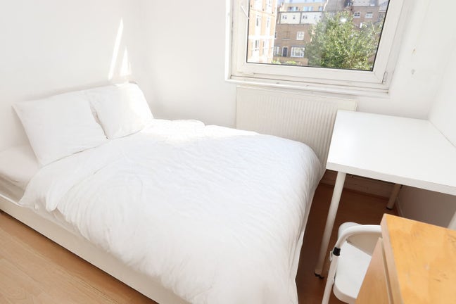 📍 Victoria Park / Bow (E3) 🔥 Main Photo