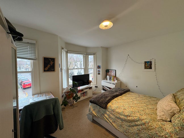 Short Term Double Room Clapham Junction Main Photo