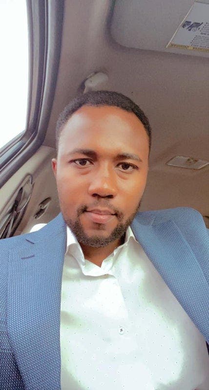 Professional Male seeks a double room Main Photo