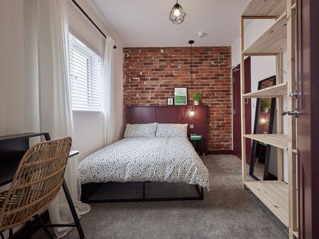 28BR | Ashford train stn | Dbl Ensuite | Bills Inc Main Photo