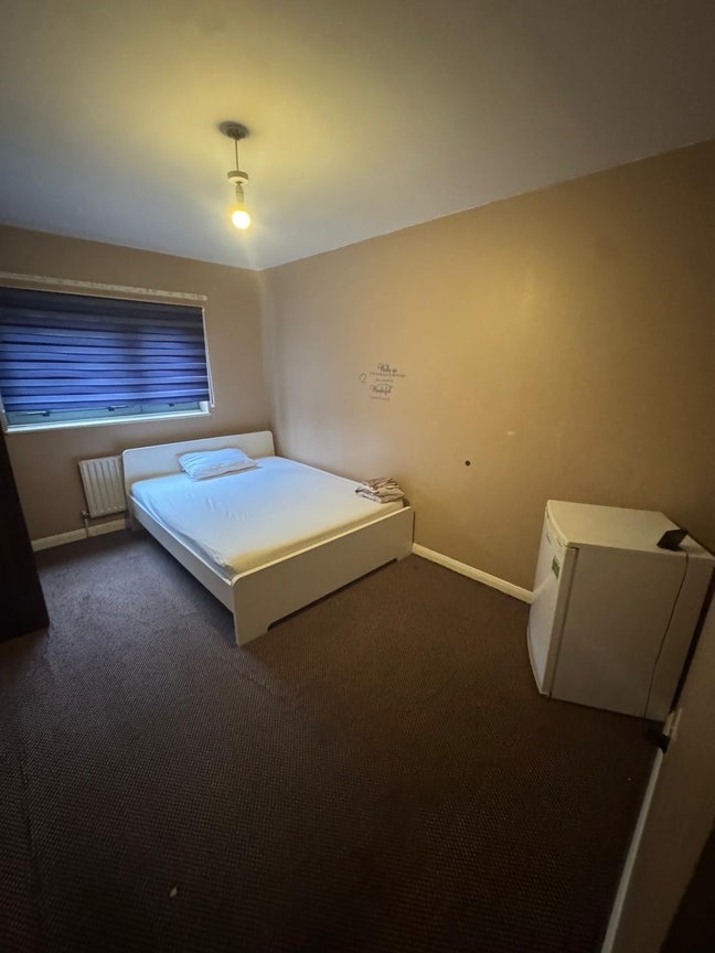 Room to let Main Photo