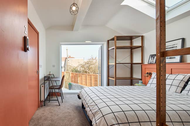 23MR | Brislington | Luxurious | Ensuite | Parking Main Photo