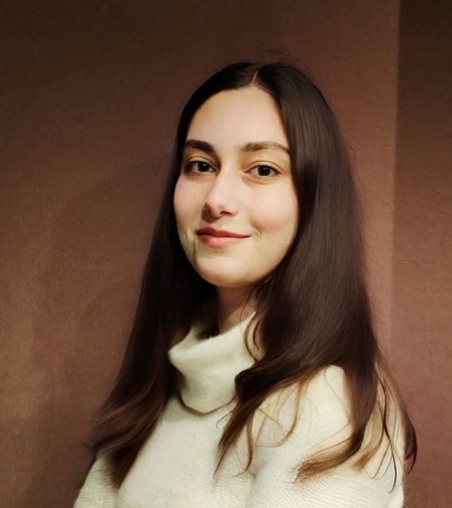 I am a professional female aged 25. I am look... Main Photo