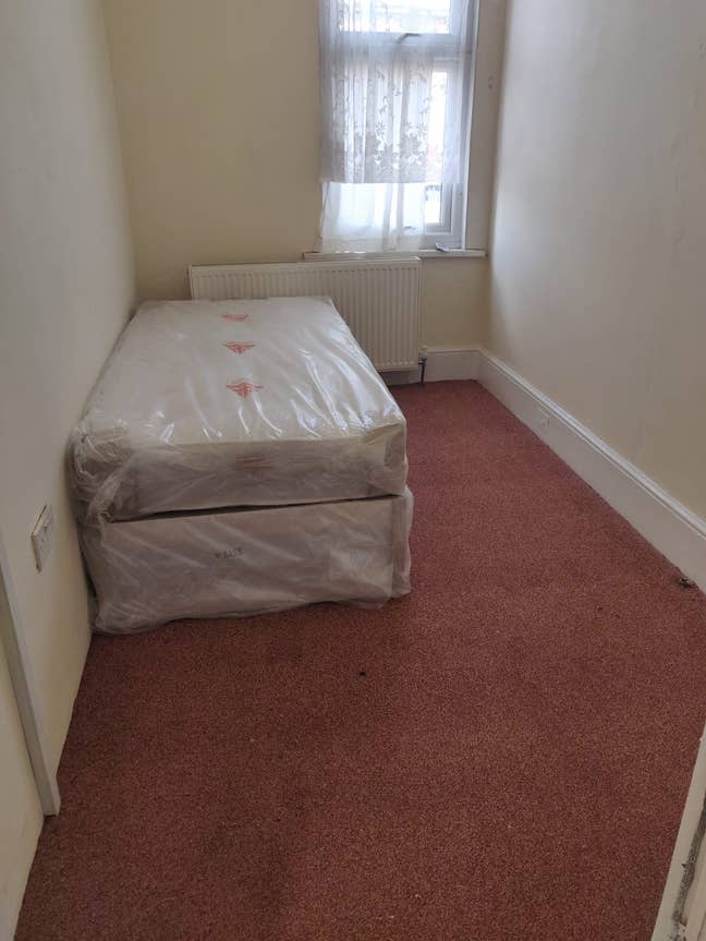 Beautiful Single Room for Rent in Southall Main Photo