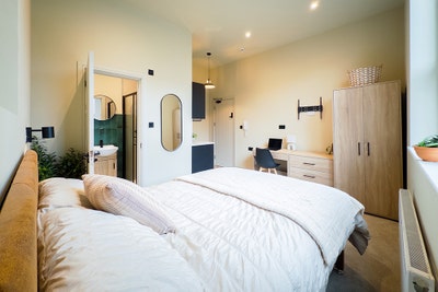 New Co-Living Space - Large En-Suite Rooms!  Main Photo