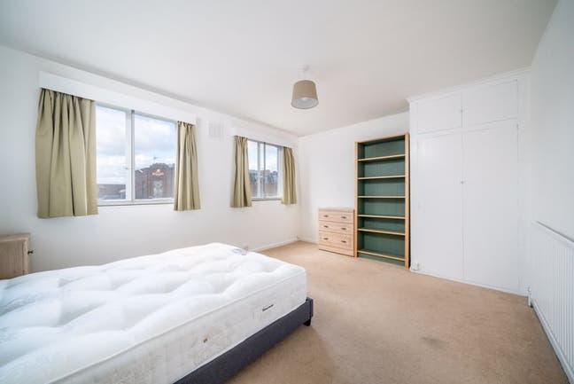 Double Room in Waterloo for short-term let in Jan Main Photo