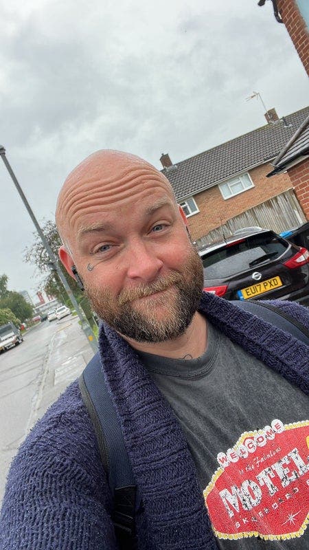 Looking for en-suite room in bishop stortford  Main Photo