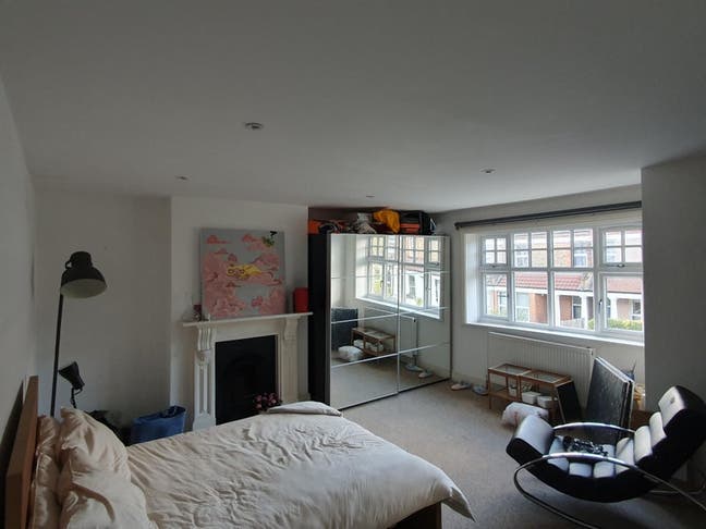  Large double room available in Honor Oak house  Main Photo