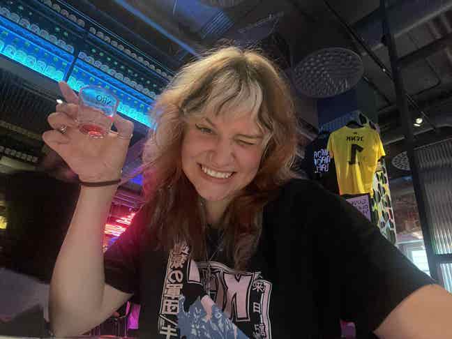 Looking for a room to move in to in February  Main Photo