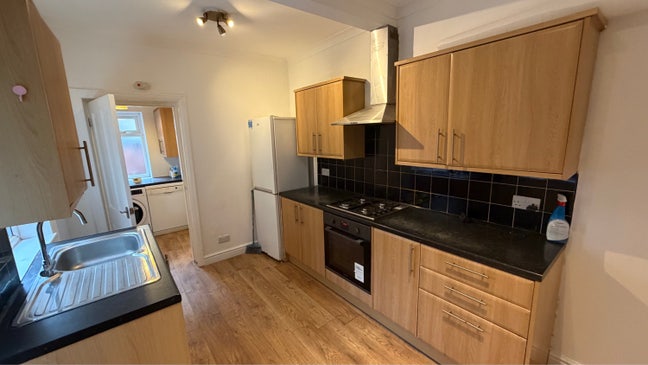  TO LET 3 Bedroom Terraced  house, Salford, M6 8PT Main Photo