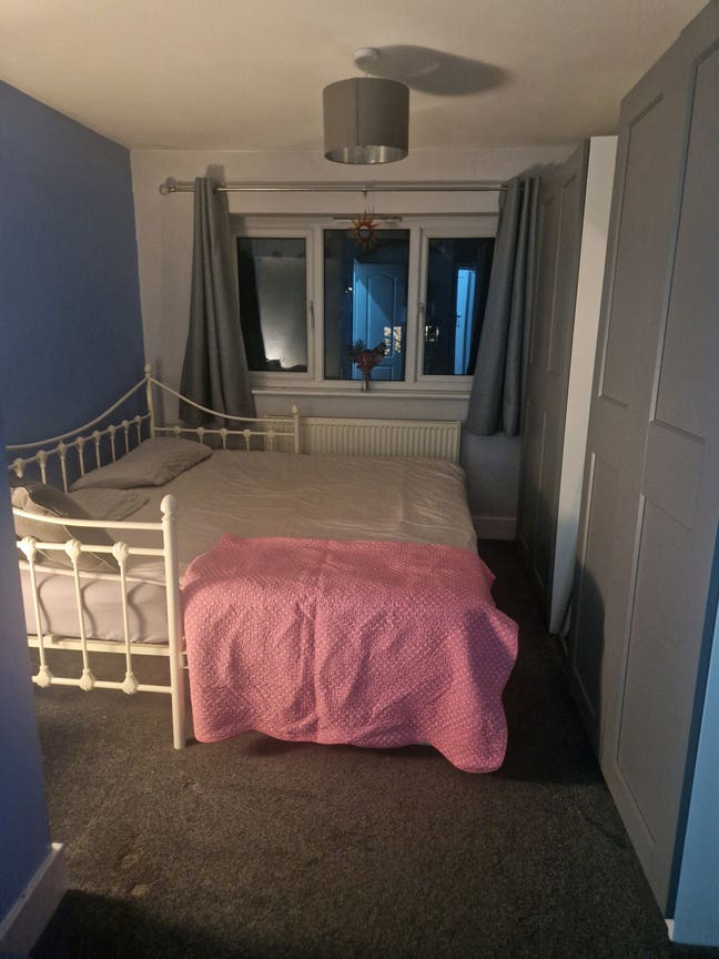 Lovely large double room with ensuite  Main Photo