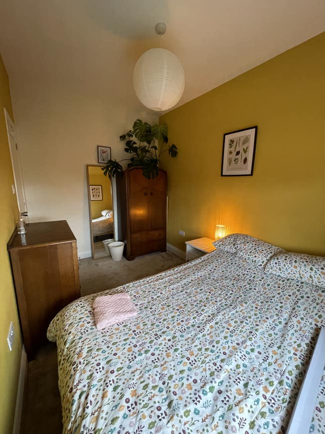 Double room in Victorian house-primary bathroom Main Photo