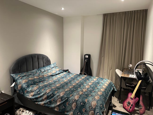 Large Double Room in 3 Bed East Village Flat Main Photo