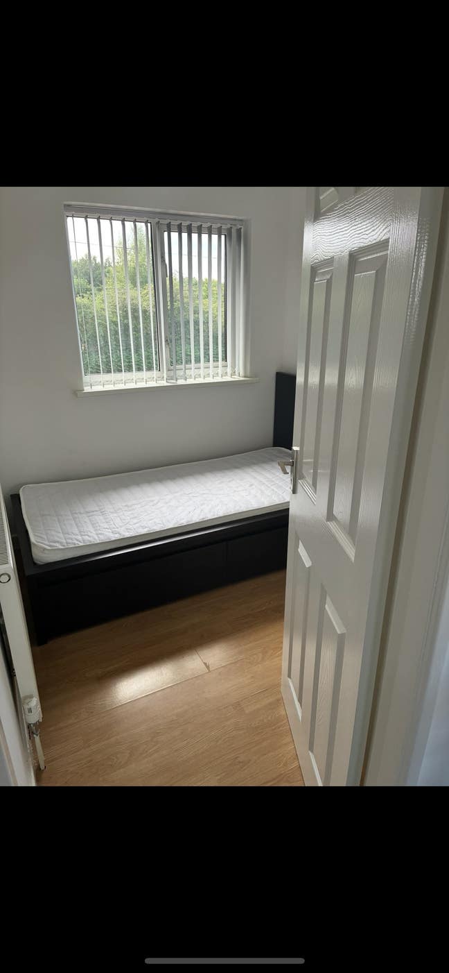 Single bedroom available (Bills inc) Main Photo