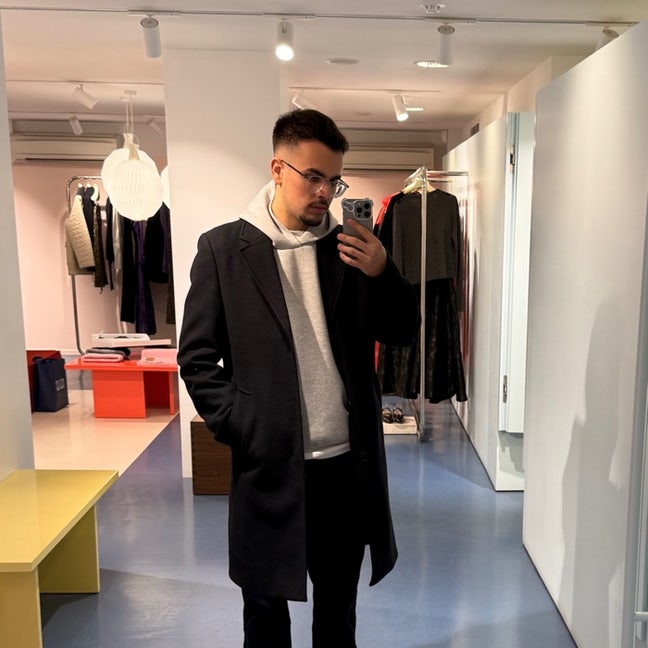 Professional Male seeks a double room Main Photo