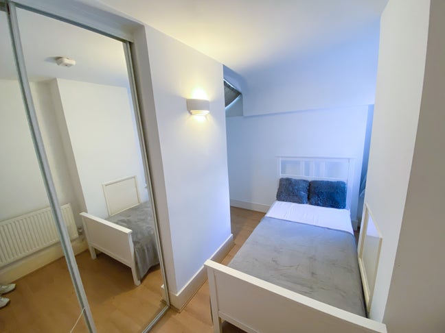 ✨🏠 Cozy Double Room – Westbourne Gardens W2 Main Photo