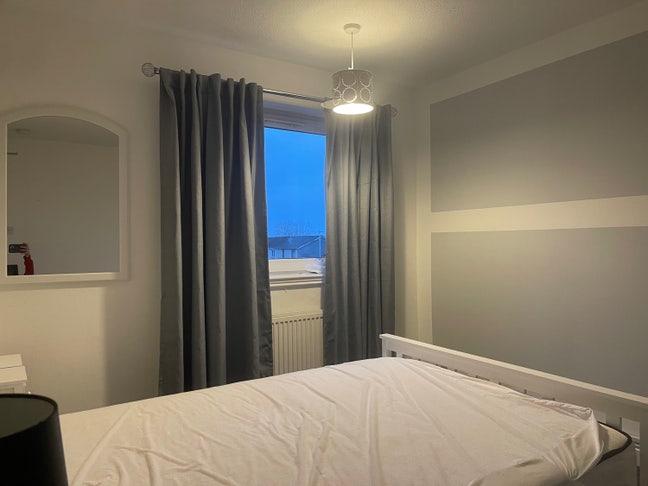 Professional HMO with proactive Landlord.  Main Photo