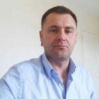 Room needed by professional couple Main Photo