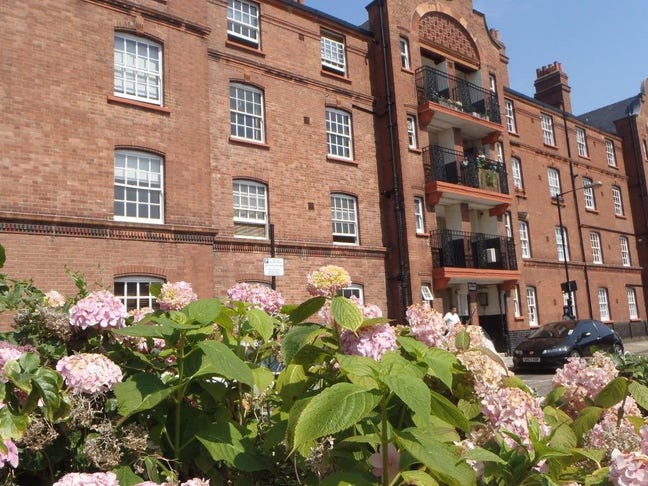 2 Double Bedroom Flat to Rent in E1 Main Photo