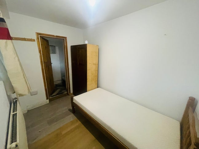 Room to Let Main Photo