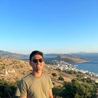 Professional Male seeks a single or double room Main Photo