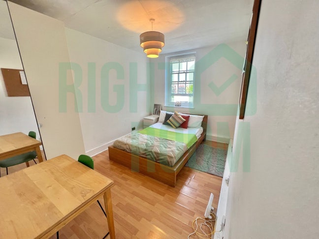 2/3 Bedroom Flat in the Heart of Angel  Main Photo