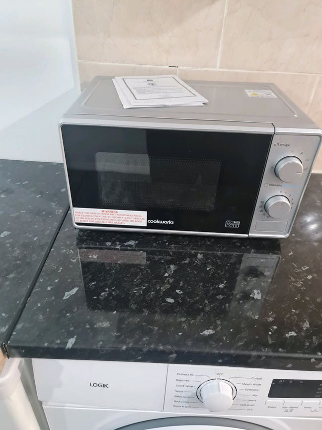 Self-Contained Studio Room For Rent at CR4 Main Photo