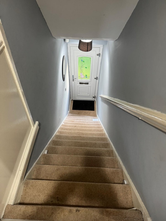 3Bedrooms upper cottage  Main Photo