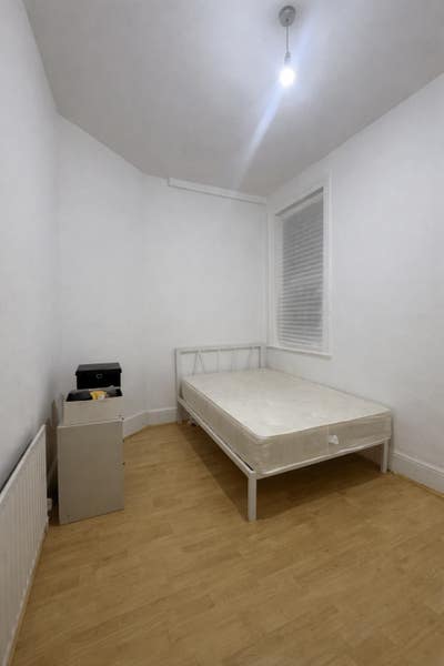Long Let - Private Room in London Fields Main Photo