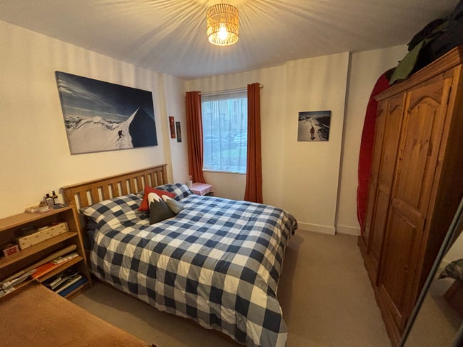 Lovely furnished double room available  Main Photo