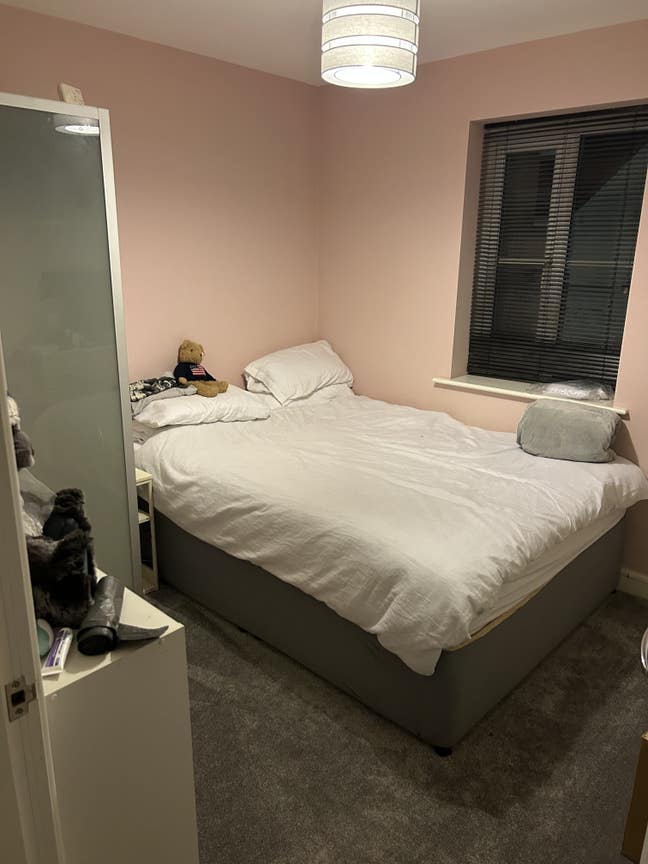 Room for Rent Main Photo