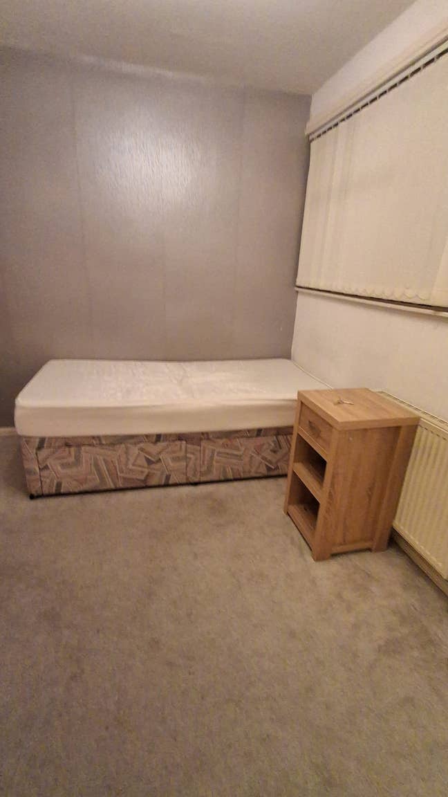 Double Room -Professional Share Stanningley/Pudsey Main Photo