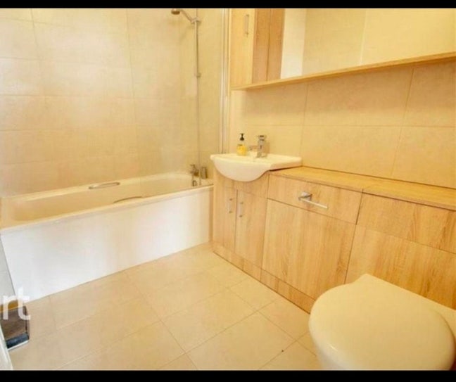 1 Double bedroom  Main Photo