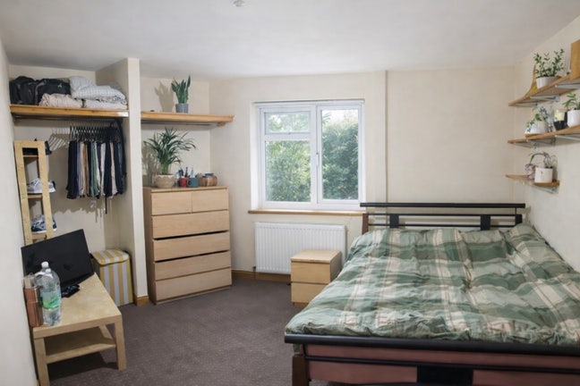 Cowley Road room  Main Photo