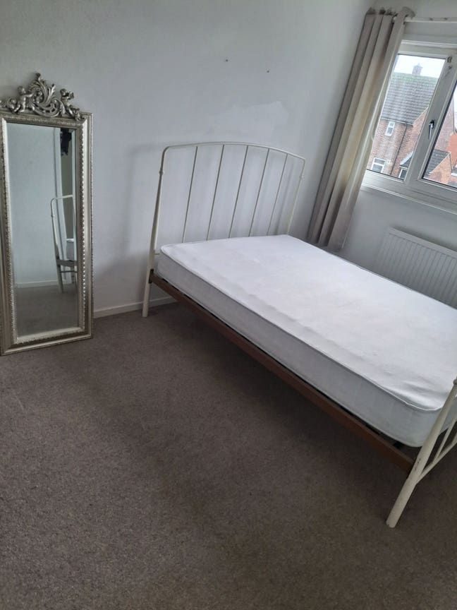 Waterbeach room Main Photo