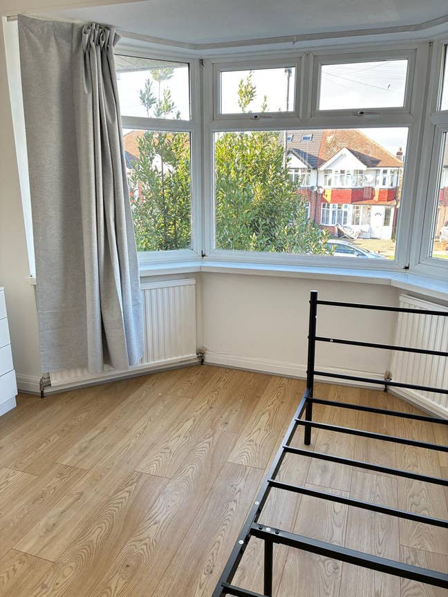 New 1 bed room flat available Main Photo